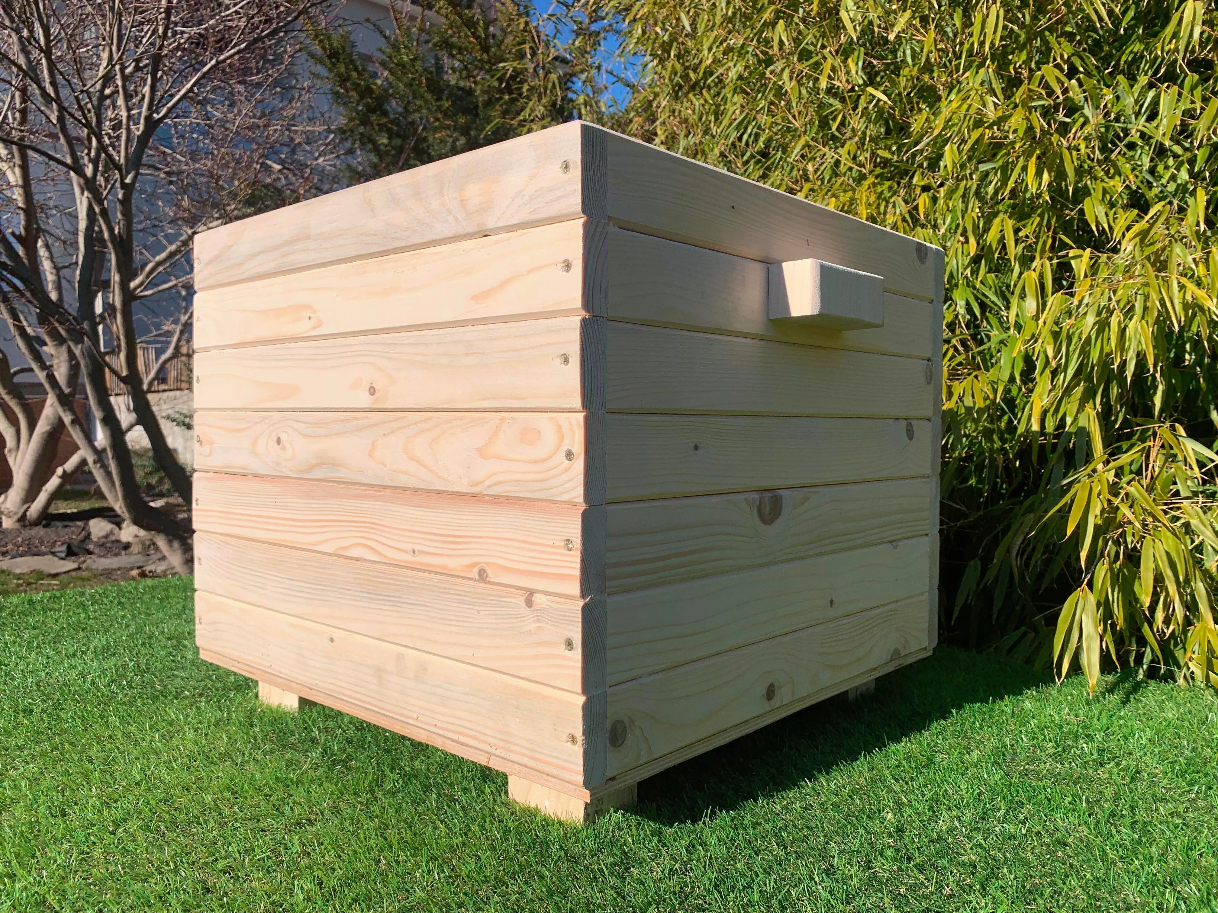 Dřevěný truhlík Carre Natural 50x50x40